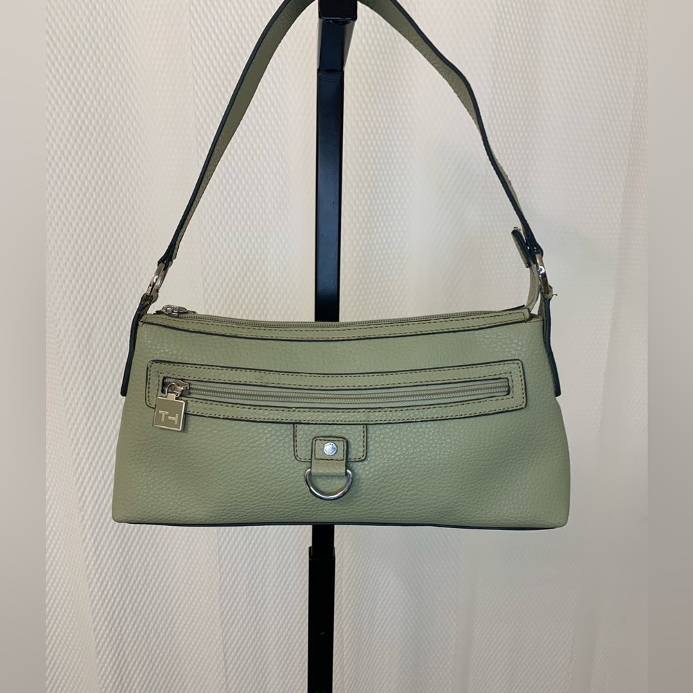 Y2K Tommy Hilfiger shoulder bag in pastel green